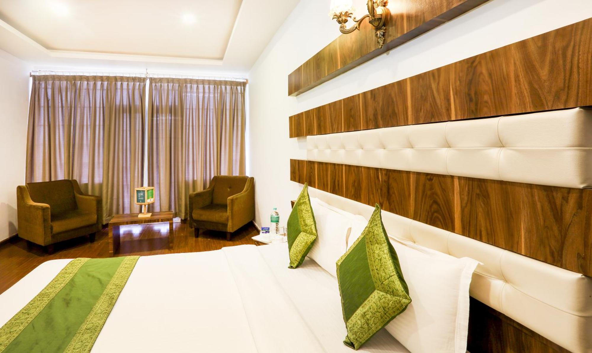 Treebo Skydale Inn & Suites With Mountain View Ooty Buitenkant foto