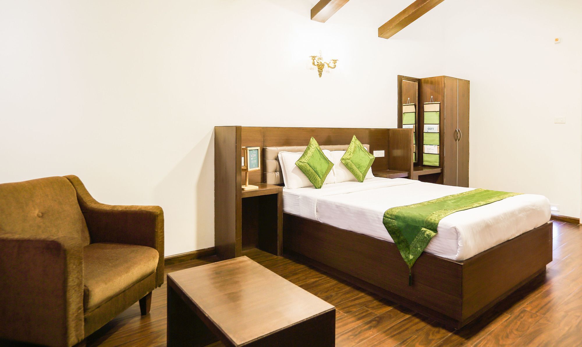 Treebo Skydale Inn & Suites With Mountain View Ooty Buitenkant foto
